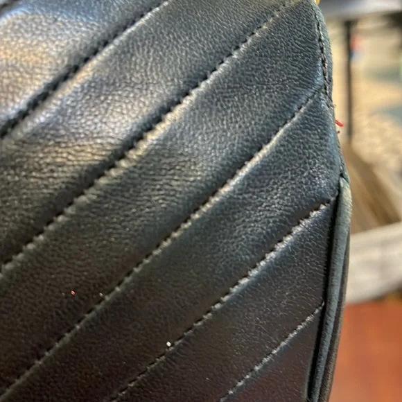 Vintage 1980’s Channel Diagonal Quilted Shoulder Bag with COA - Picture 15 of 16